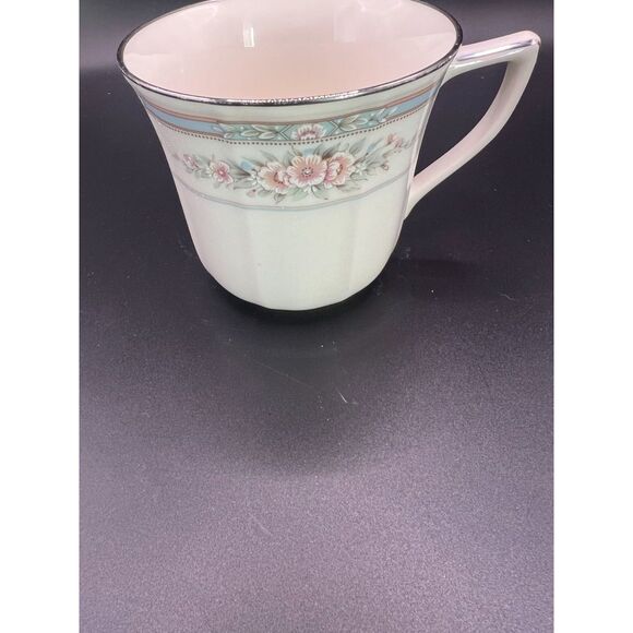 Lots of 12 Vintage Rothchild Noritake China Cups
